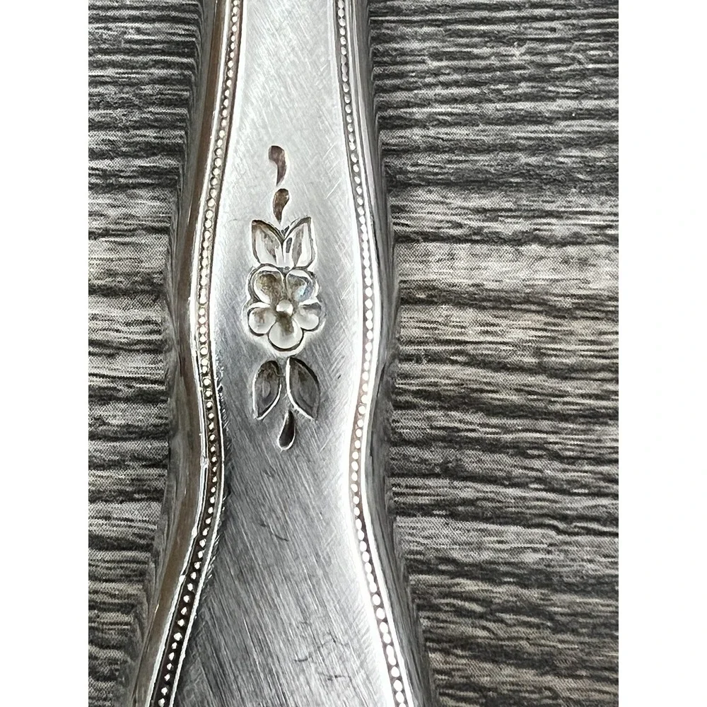 Oneida Dinner Knives Stainless Steel Morning Blossom Pattern Set Of 4 Vintage 9